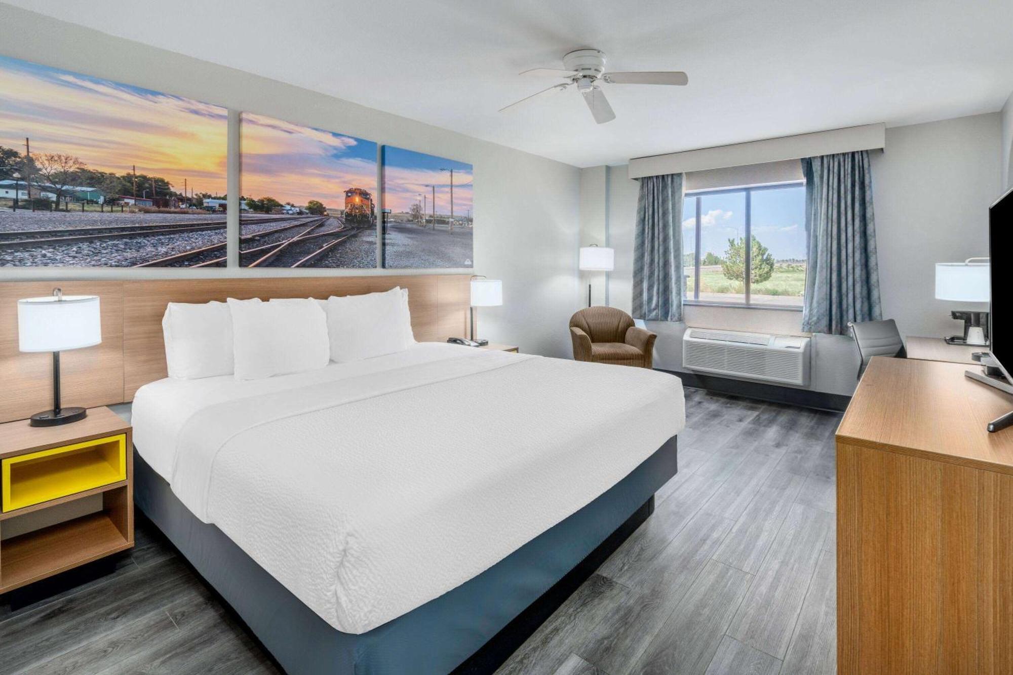 Days By Wyndham Hotel