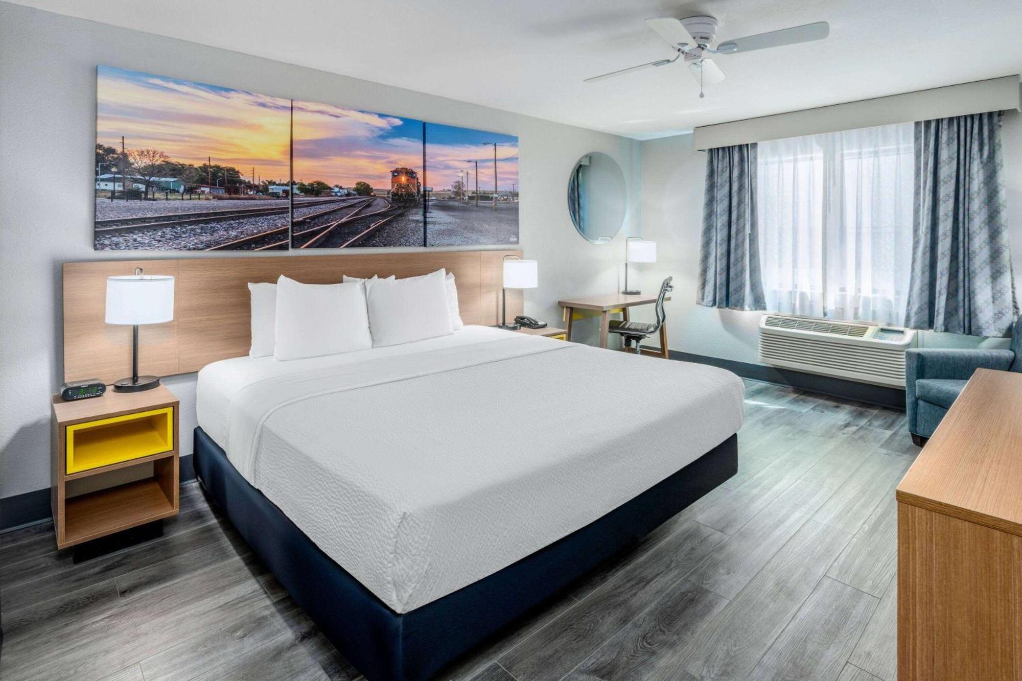 Days By Wyndham Hotel 2*